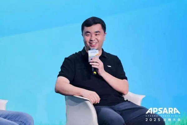 云棲大會(huì)上，感受AI汽車(chē)的“樂(lè)與路“