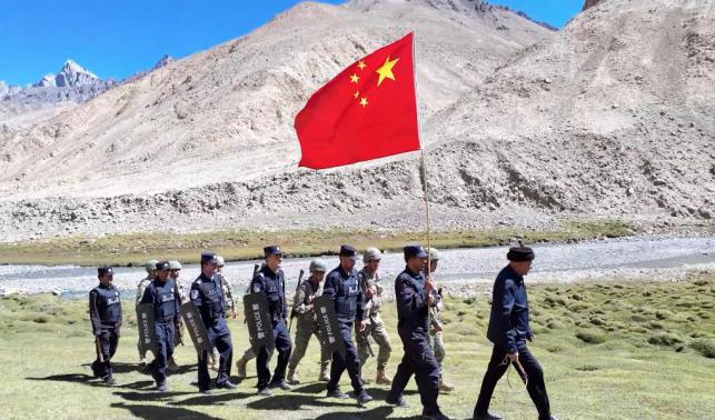 腳下有溝壑 心中有家國——“人民衛(wèi)士”國家榮譽(yù)稱號(hào)獲得者巴依卡·凱力迪別克