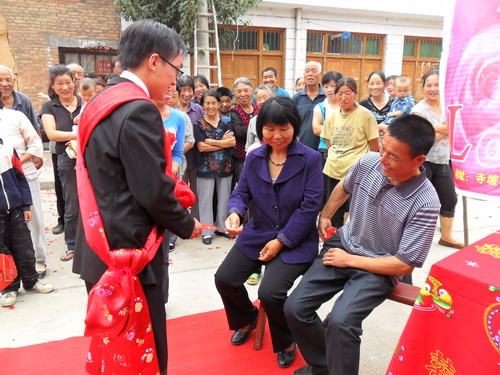 11、發(fā)紅包.jpg