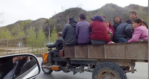 “磚機(jī)”有危險(xiǎn)  農(nóng)友當(dāng)謹(jǐn)慎