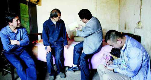 商洛日報(bào)社積極開展“雙包雙促”扶貧工作