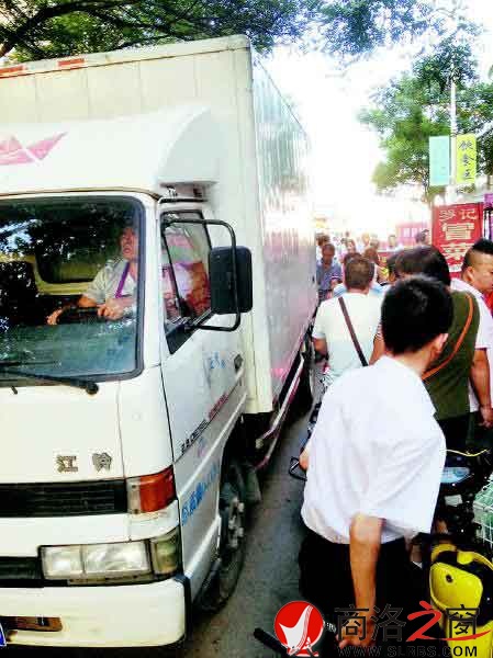 車(chē)輛通行困難