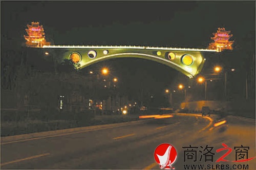 昔日迎接商山四皓去長安的高車齡，如今已被彩虹橋和寬闊的城市道路取代。