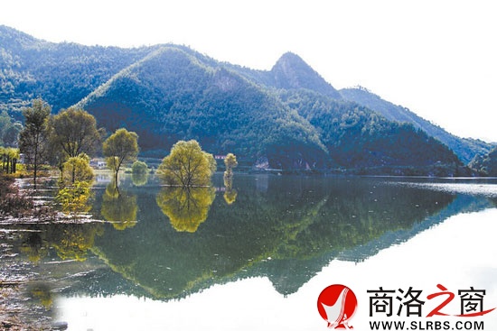 商州仙娥湖秋景