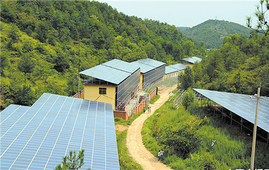 商洛市啟動實施十萬戶屋頂光伏發(fā)電工程