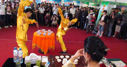 安康茶葉節(jié)中我市茶藝表演