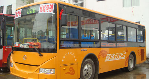 商洛市區(qū)公交8路換新裝了