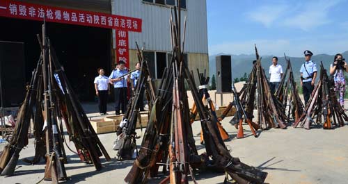 商洛公安機關(guān)銷毀一批非法槍爆物品