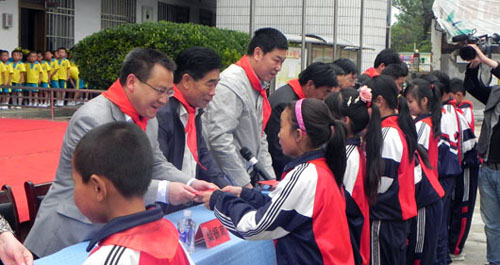 商洛：關愛留守兒童