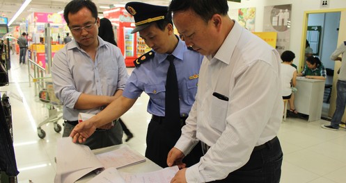 商洛紀(jì)檢部門聯(lián)合檢查公款送禮情況