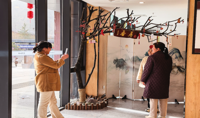 倉(cāng)頡小鎮(zhèn)馬年福利引熱潮