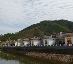 商洛：在建設美麗鄉(xiāng)村中收獲“金山銀山”