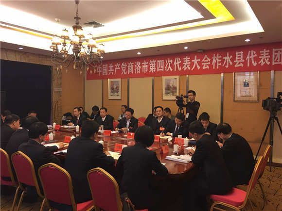 努力營造和諧穩(wěn)定社會環(huán)境