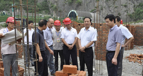 縣委書(shū)記張盈安檢查保障性住房建設(shè)