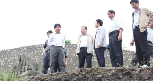 璩澤濤深入縣明德小學(xué) 青槐社區(qū)檢查防汛防滑工作