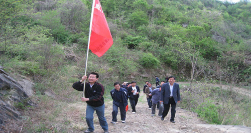 商南縣委組織部戶外拓展訓(xùn)練給力機關(guān)和諧建設(shè)