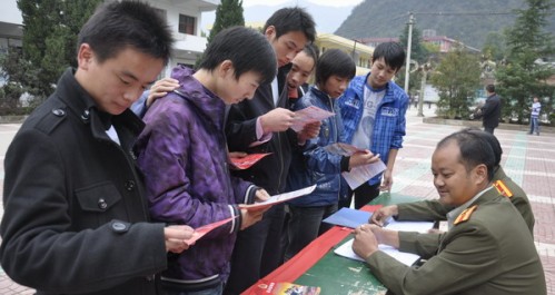 米糧鎮(zhèn)廣大適齡青年踴躍報(bào)名參軍