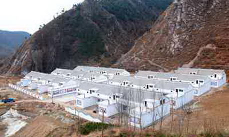 洛南縣大力實(shí)施“千村貧困人口搬遷”