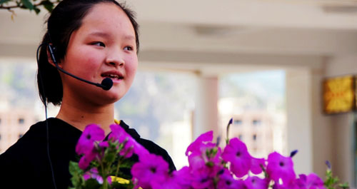 鎮(zhèn)安二中舉辦“唱紅五月，歌唱祖國詩歌朗誦賽”