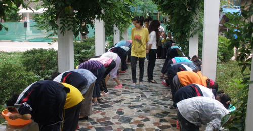 洛南高耀鎮(zhèn)中心小學開展了“防溺水安全教育演練活動”