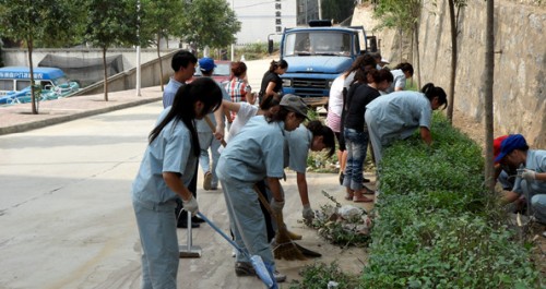 鎮(zhèn)安青槐社區(qū)確保城區(qū)創(chuàng)園工作快速順利進(jìn)行