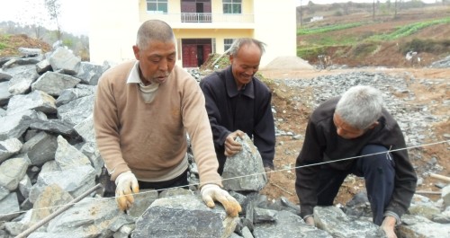 景村鎮(zhèn)加強(qiáng)黨員活動(dòng)室、文化廣場和農(nóng)家書屋建設(shè)