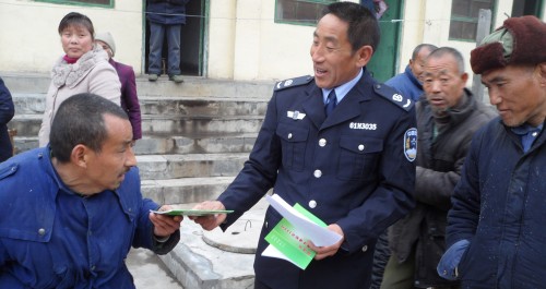 丹鳳縣庾嶺鎮(zhèn)啟動“12·4”全國法制宣傳日系列活動