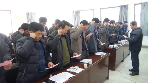 十里坪鎮(zhèn)進(jìn)行《農(nóng)村黨員干部廉潔從政若干規(guī)定》學(xué)習(xí)培訓(xùn)