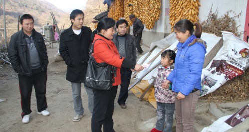 柞水：“嚴(yán)冬有情，計(jì)生送暖”