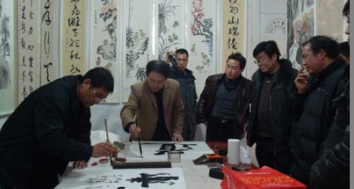 洛南巡檢鎮(zhèn)開展干群素質(zhì)提升工程書畫展