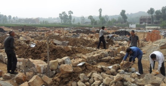 景村鎮(zhèn)八一村移民新村開工建設(shè)