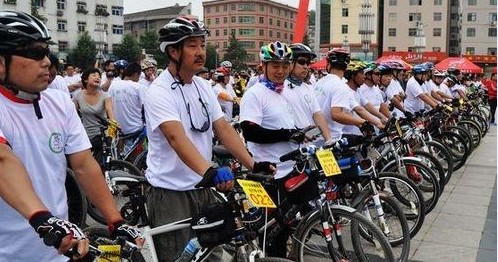 洛南縣舉辦“穿越洛河”公路自行車比賽