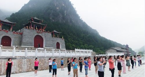 洛南縣老君山建設(shè)日臻完善