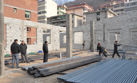 柞水規(guī)模最大農(nóng)貿(mào)市場正在建設(shè)中