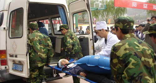 丹鳳舉辦應(yīng)急疏散演練活動(dòng)