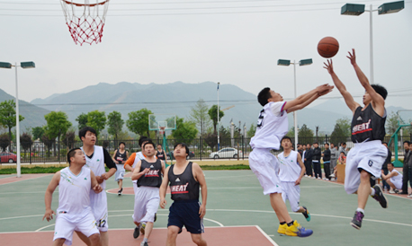 丹鳳舉辦“勞動(dòng)杯”職工運(yùn)動(dòng)會(huì)