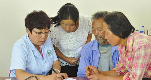 商洛市委組織部聯(lián)合西安5家愛心單位到連河村開展扶貧